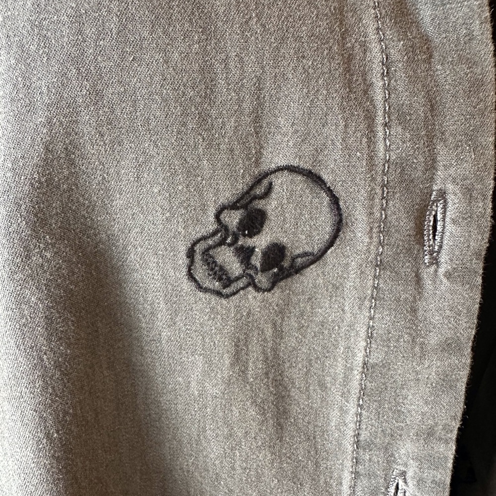 Gray Skull Print Women’s Button Up Shirt - Picture 5 of 6